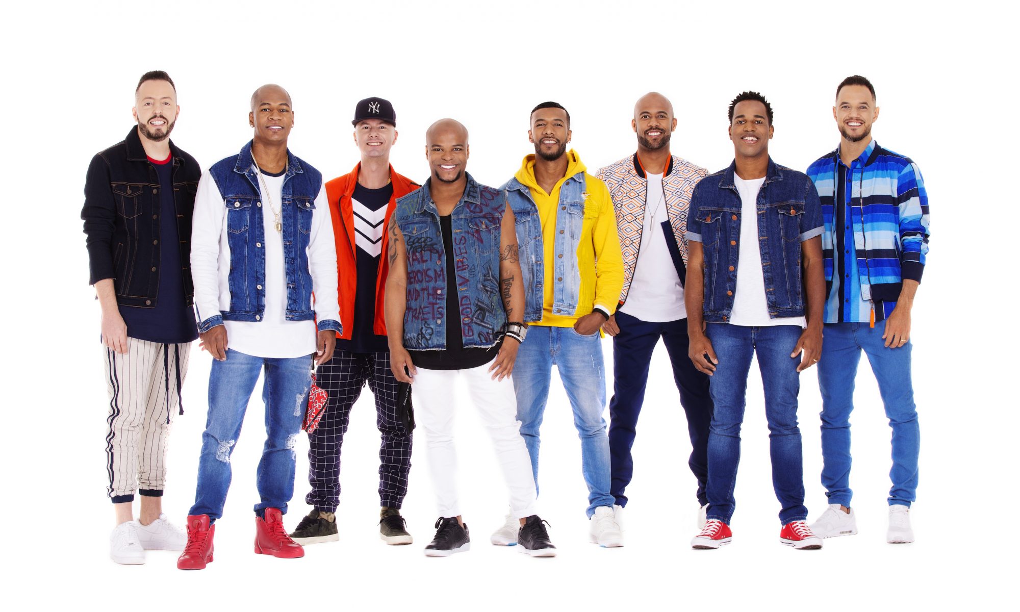 Turma do Pagode fará live show em cine drive-in