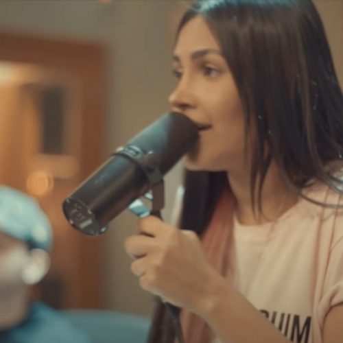 Flay estreia canal no youtube com cover de "Pássaro de Fogo"