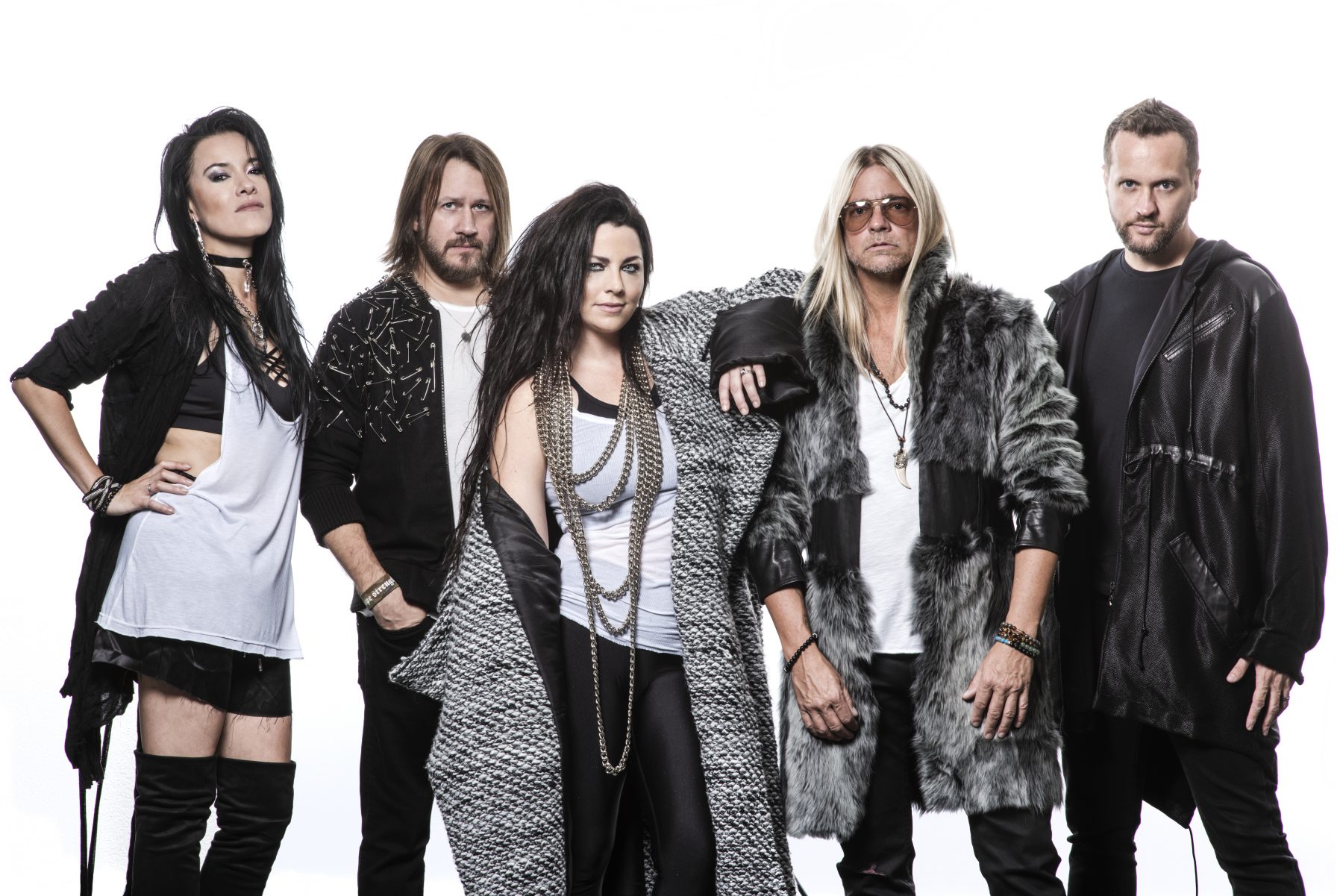 Evanescence lança clipe para a poderosa faixa “Use My Voice”