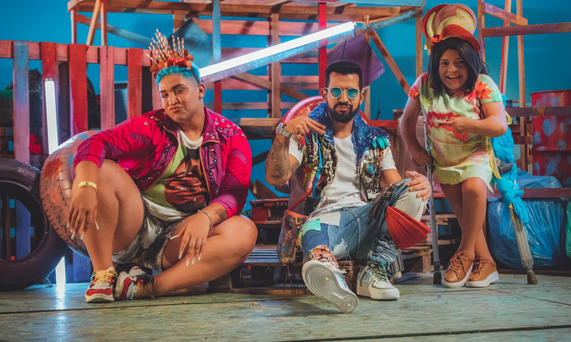 Dennis lança o “Novo Normal” com participações especiais