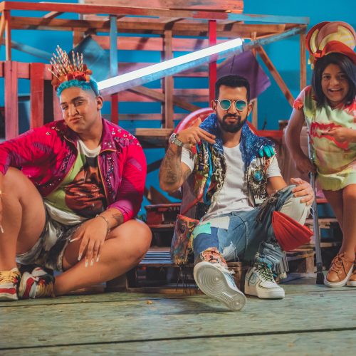 Dennis lança o “Novo Normal” com participações especiais