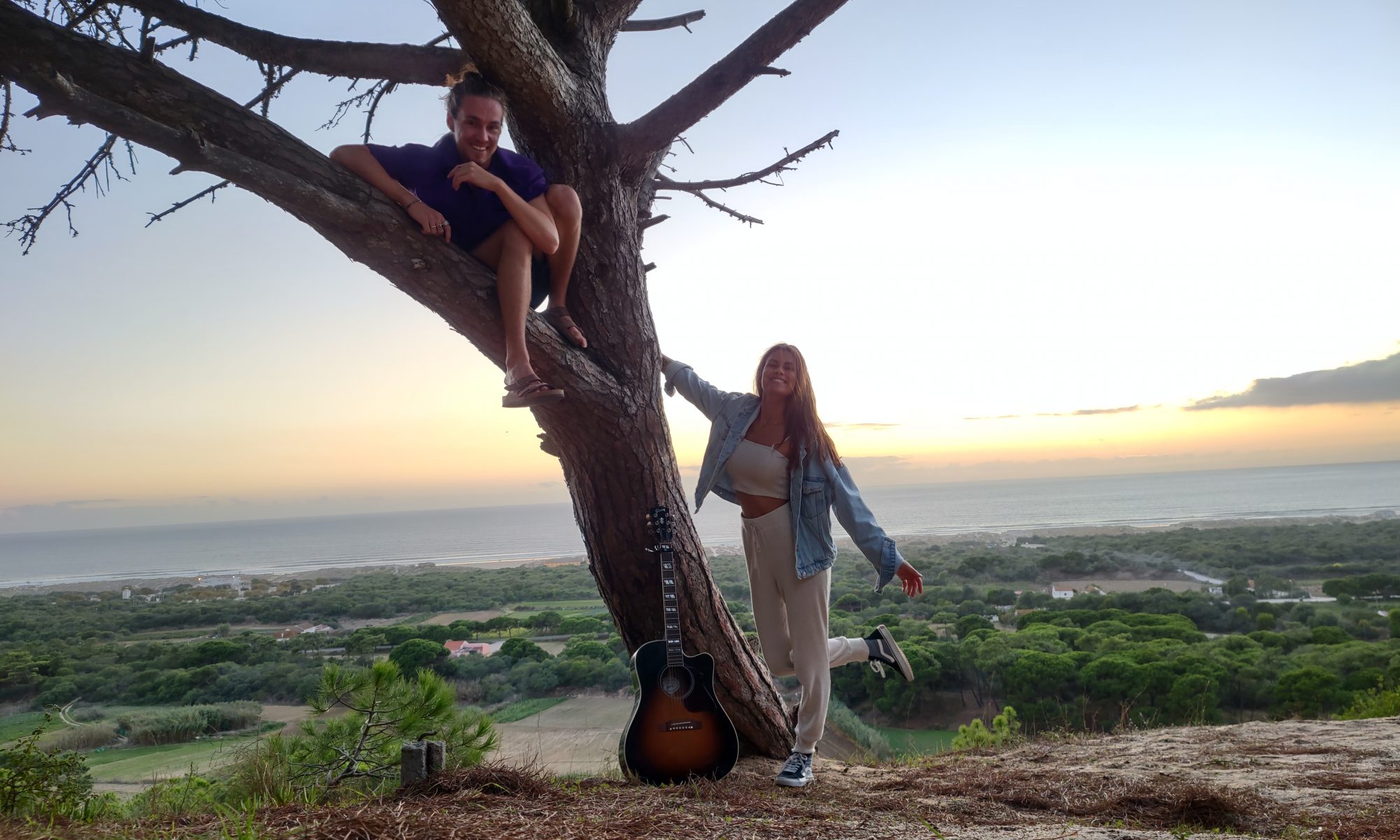 Vitor Kley lança clipe gravado pela namorada Carol Loureiro