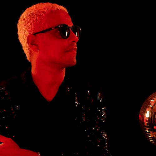 Live Motel lança clipe de "Febre de Amor"