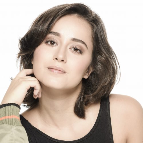 Marianna Alexandre lança primeiro single autoral