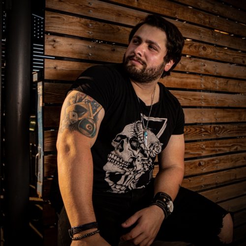 Richard Martin vem para o Brasil para gravações e lançamentos