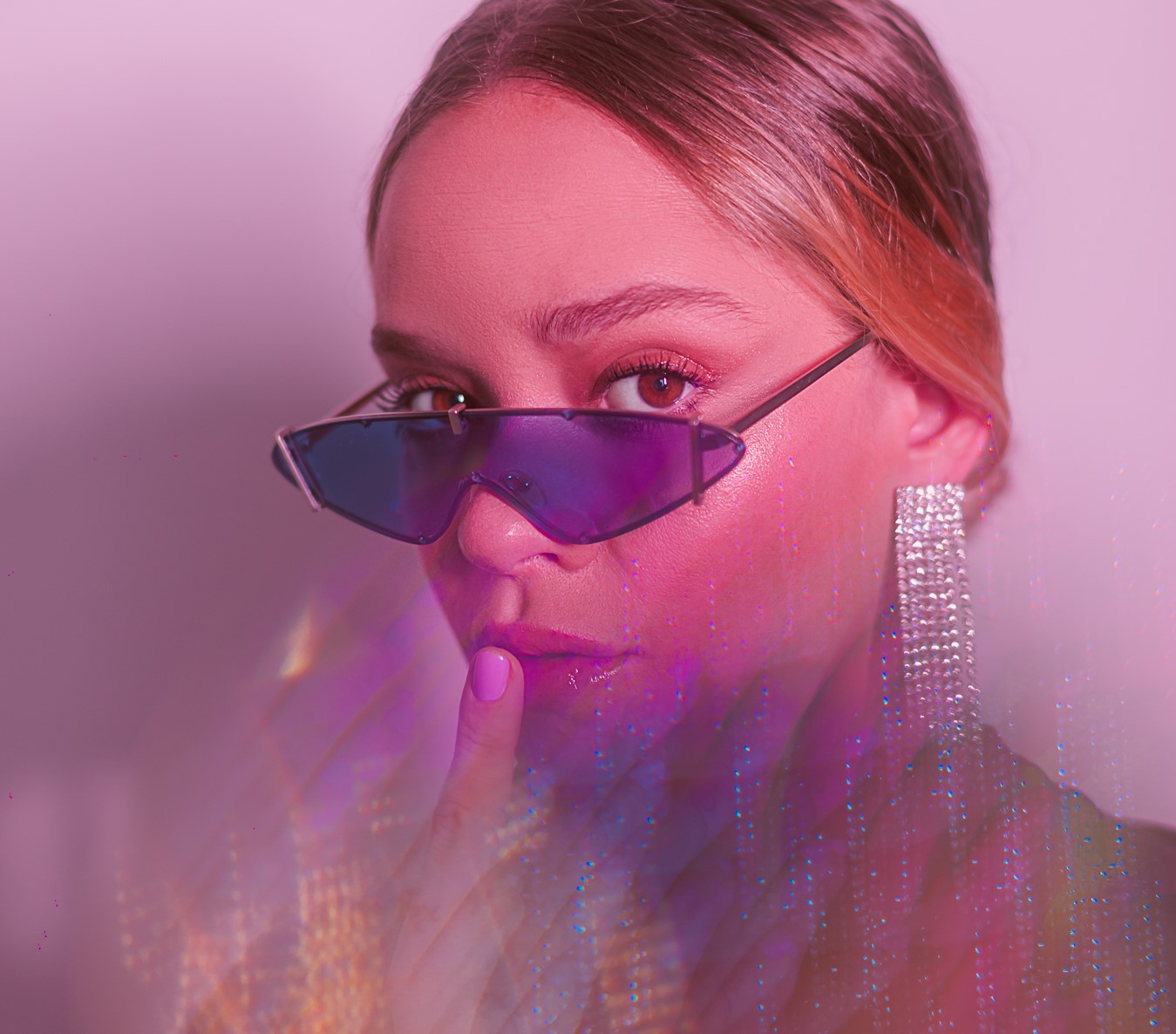 Lorena Simpson lança novo single em inglês