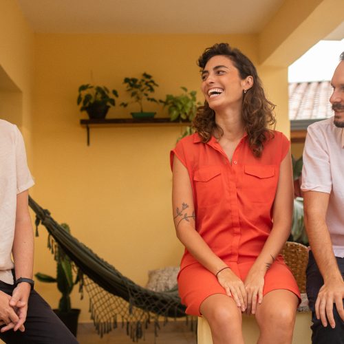 Bruna Caram lança "Outro Lugar"