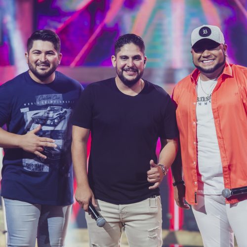 Os Barões da Pisadinha recebem Jorge em novo single