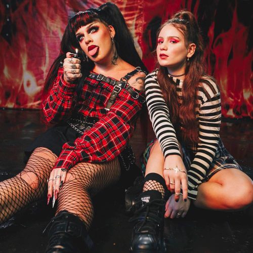 Gloria Groove e Carol Biazin juntas em “Rolê”