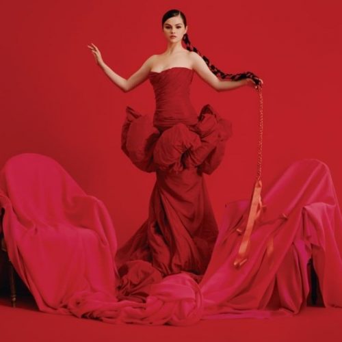 Selena Gomez lança "Revelación"