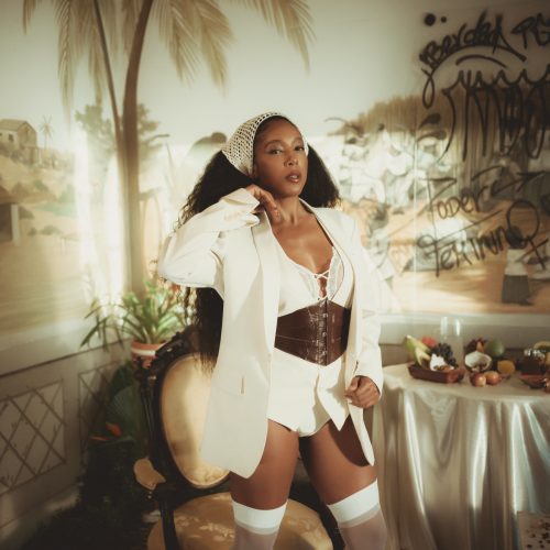Negra Li Lança Seu Novo Single "Comando"