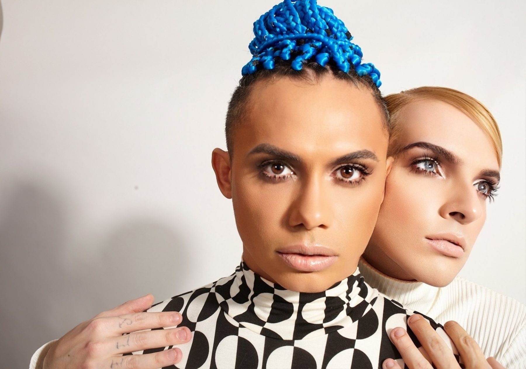 Daniel Peixoto lança single "Anjo Querubim" com Silvero Pereira