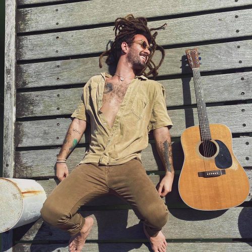 Gabriel Elias homenageia o reggae nacional em novo projeto