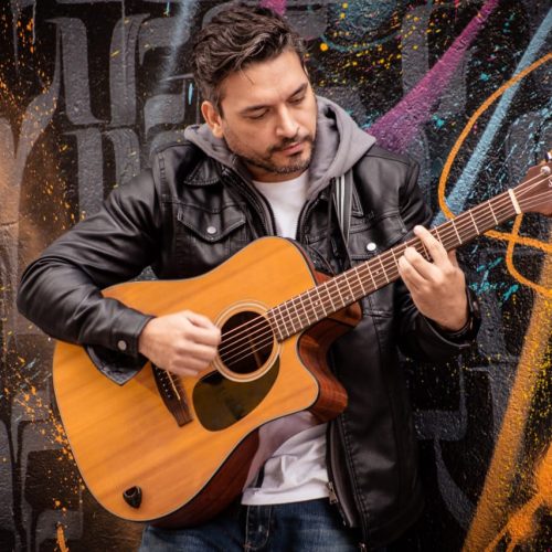 Marc Fernandes fala de amores inesperados em “Contigo”